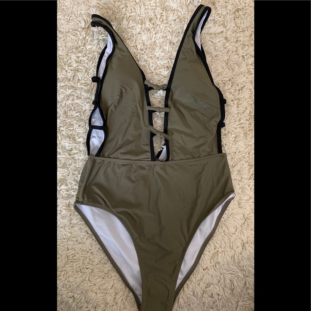 CUPSHE swim suit